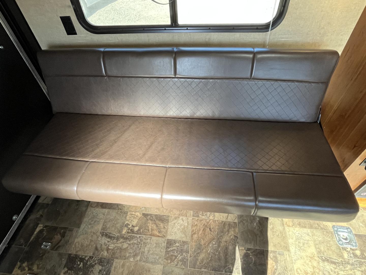 ./imagenes/INVOICE/2019/17447/CASA RODANTE STARCRAFT (31).JPG